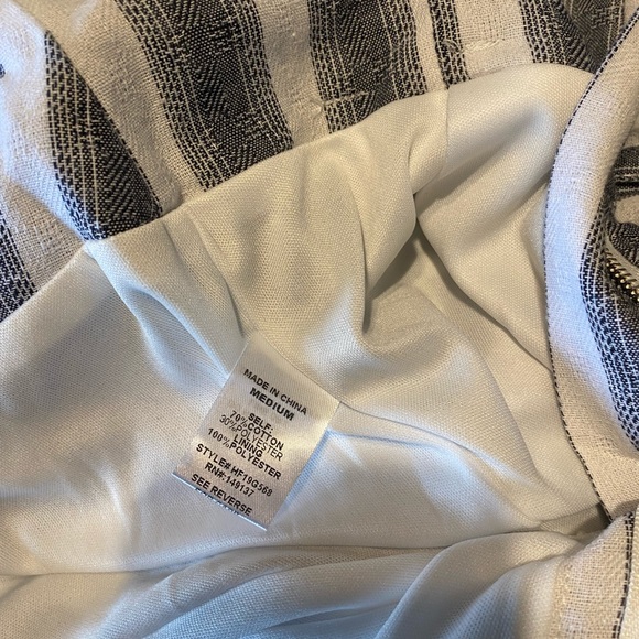 🌟HYFVE Stripe Paperbag Style Shorts🌟 - Picture 5 of 5